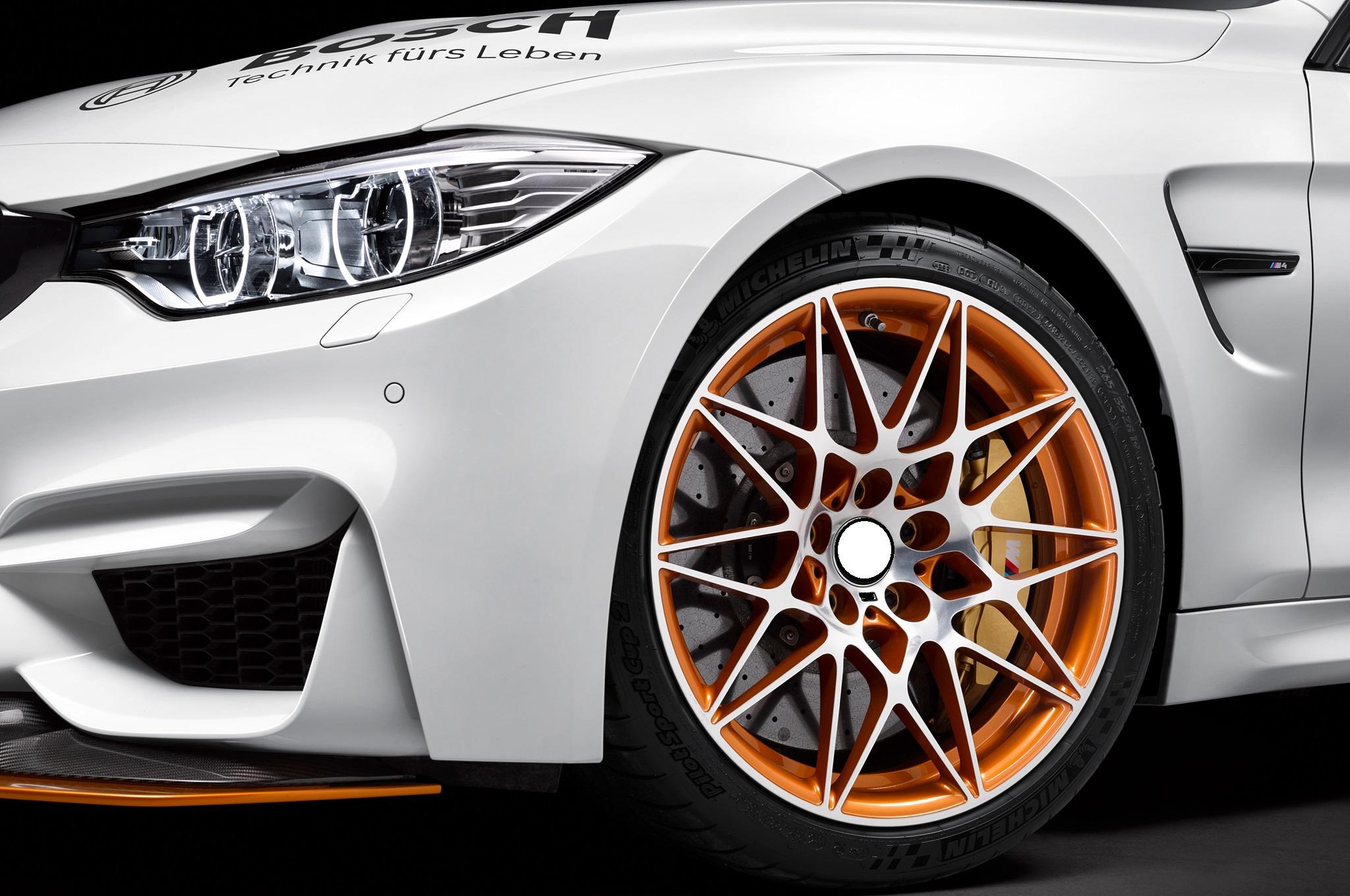 BMW-M4-GTS-DTM-Safety-Car-wheels