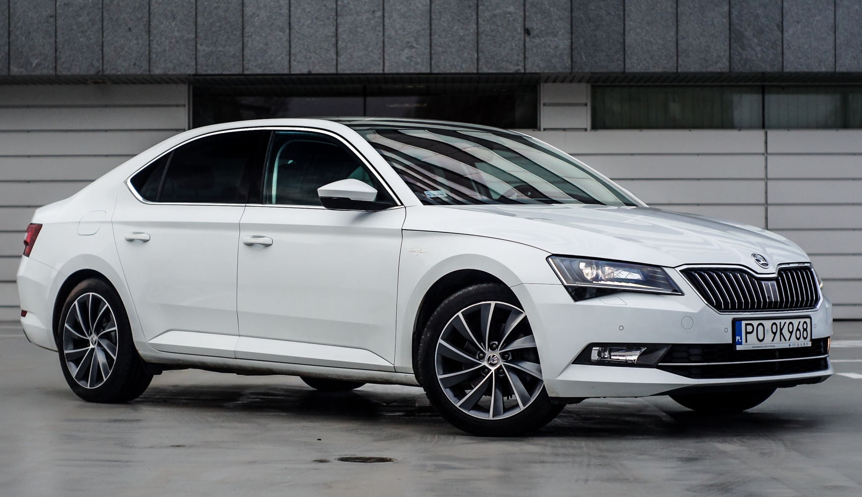 Skoda Superb 2.0 TDI 190 KM 4×4 2016 Skoda Superb 2.0 TDI 190 KM 4×4 2016